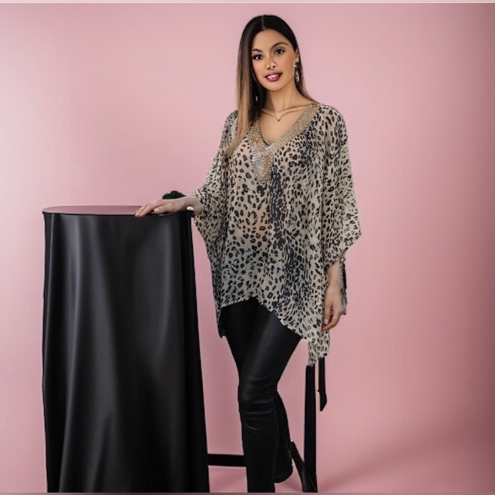 Joan Boyce Black/White Chiffon Tunic V-Neck w/Silver Beaded Trim Missy NWT $99 - Picture 5 of 8